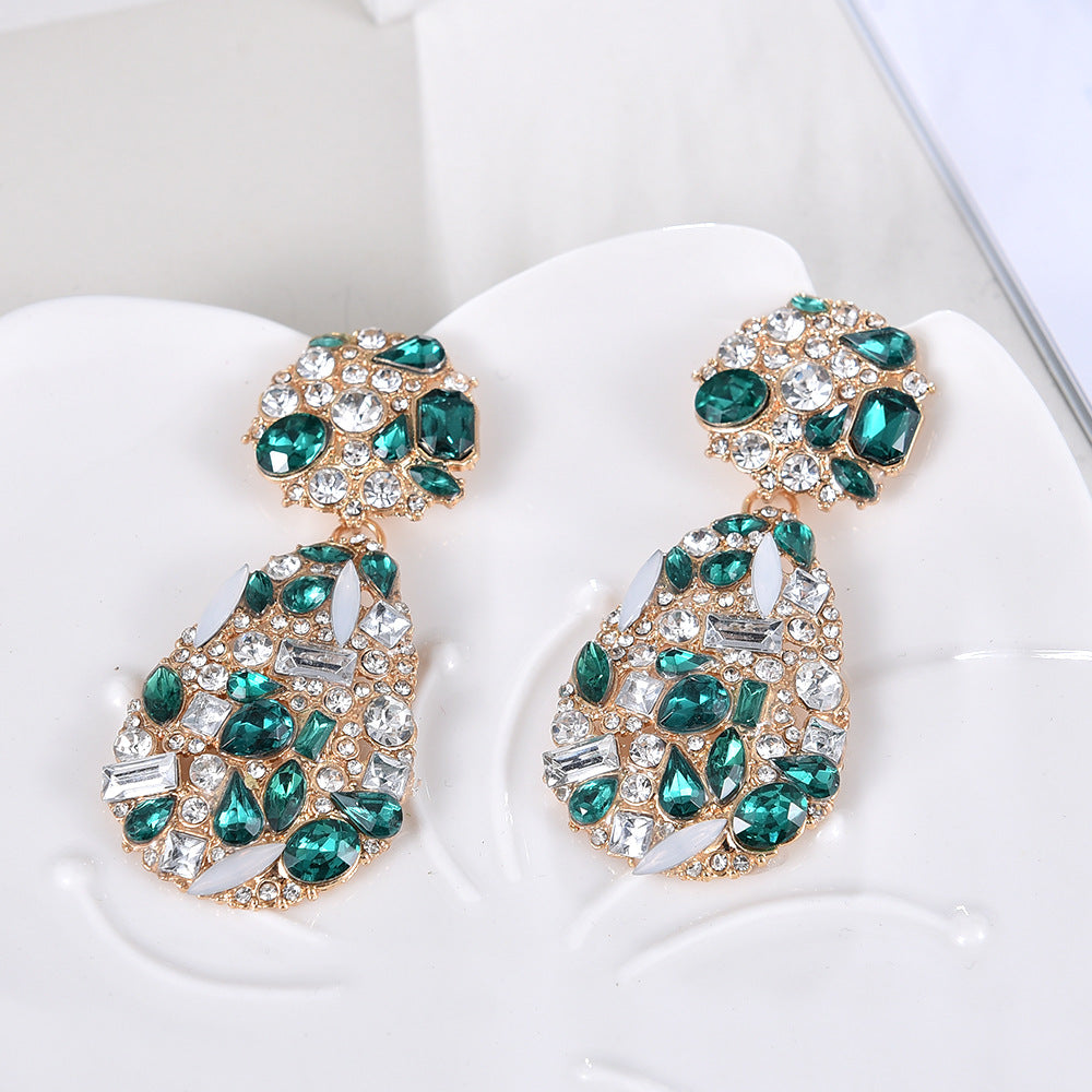 GRACEFUL LADYS DANGLE EARRING
