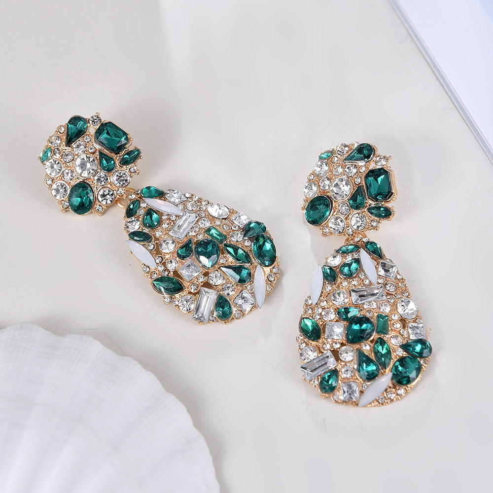 GRACEFUL LADYS DANGLE EARRING