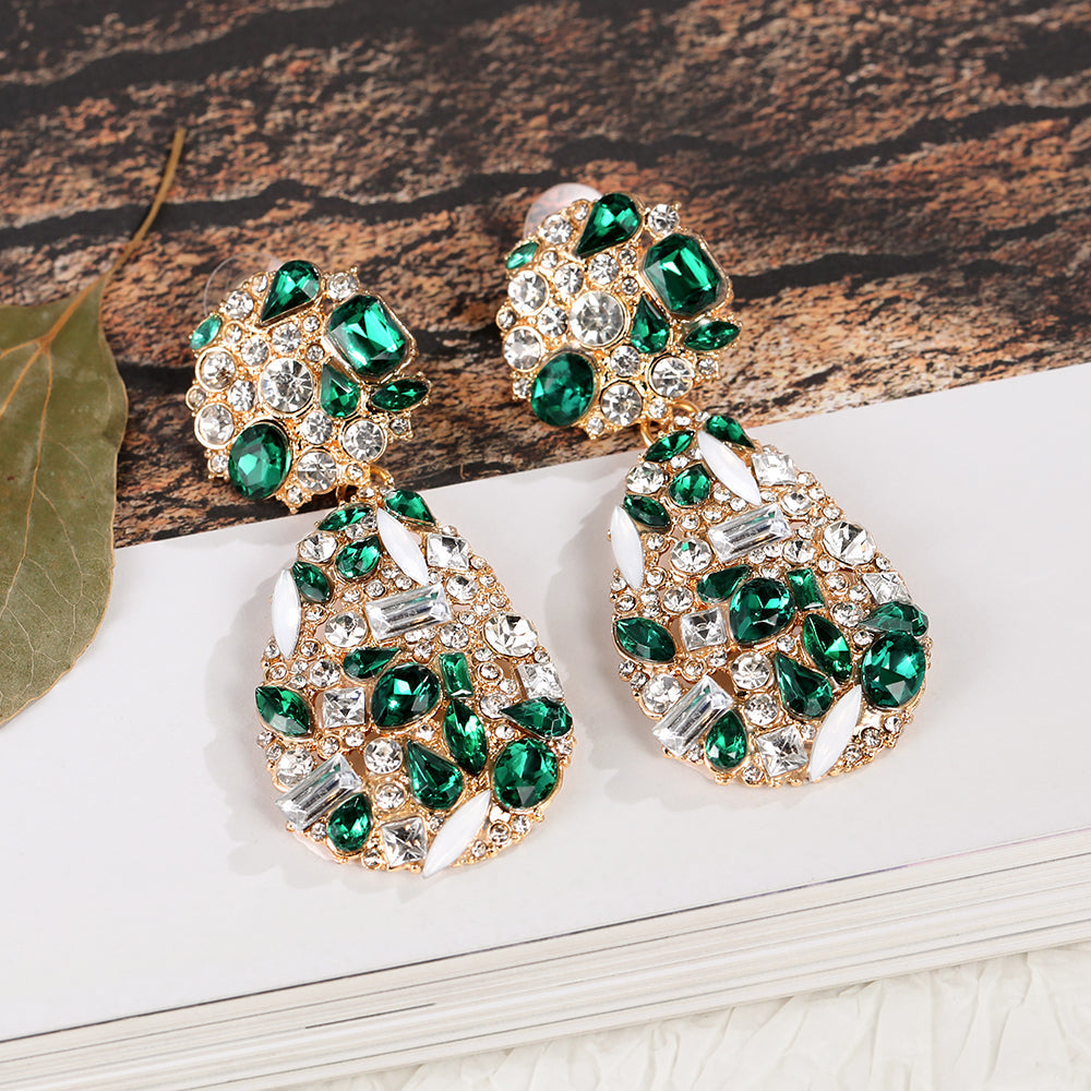 GRACEFUL LADYS DANGLE EARRING