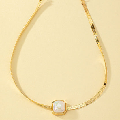 SNAKE BONE PEARL NECKLACE